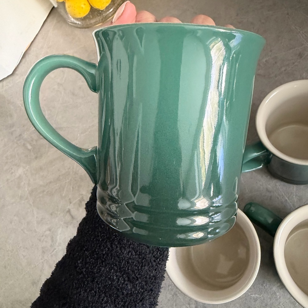 Le Creuset 4 Mug Set - Picture 2 of 5